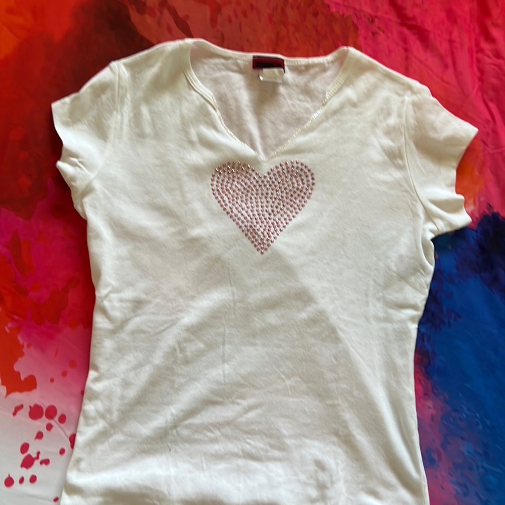 Beautiful white top with a heart in pink bling!